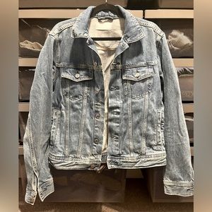 Men’s denim jacket from Everlane